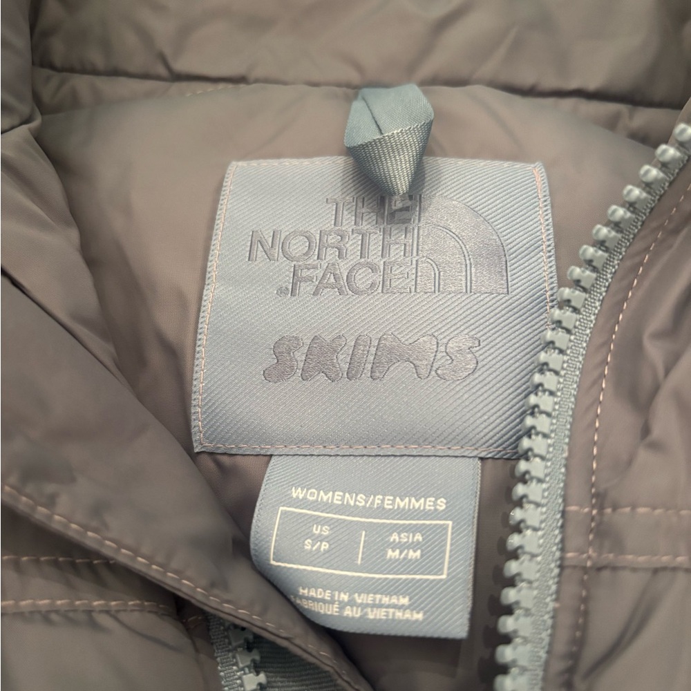 THE NORTH FACE X SKIMS 2000 Retro Nuptse Jacket - Kyanite - Picture 2 of 5
